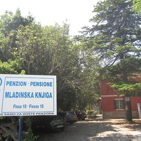 Dom Mladinske Knjige Fiesa Hotel Piran Exterior photo